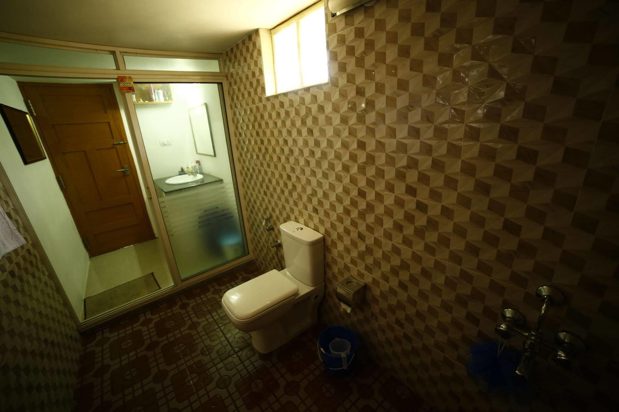 Cochin Cove Homestay Kochi ภายนอก รูปภาพ