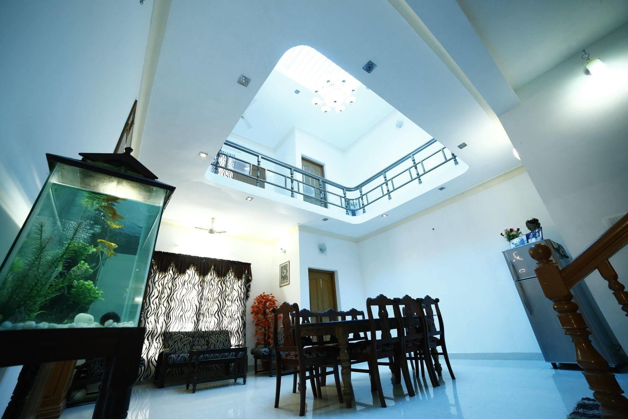 Cochin Cove Homestay Kochi ภายนอก รูปภาพ
